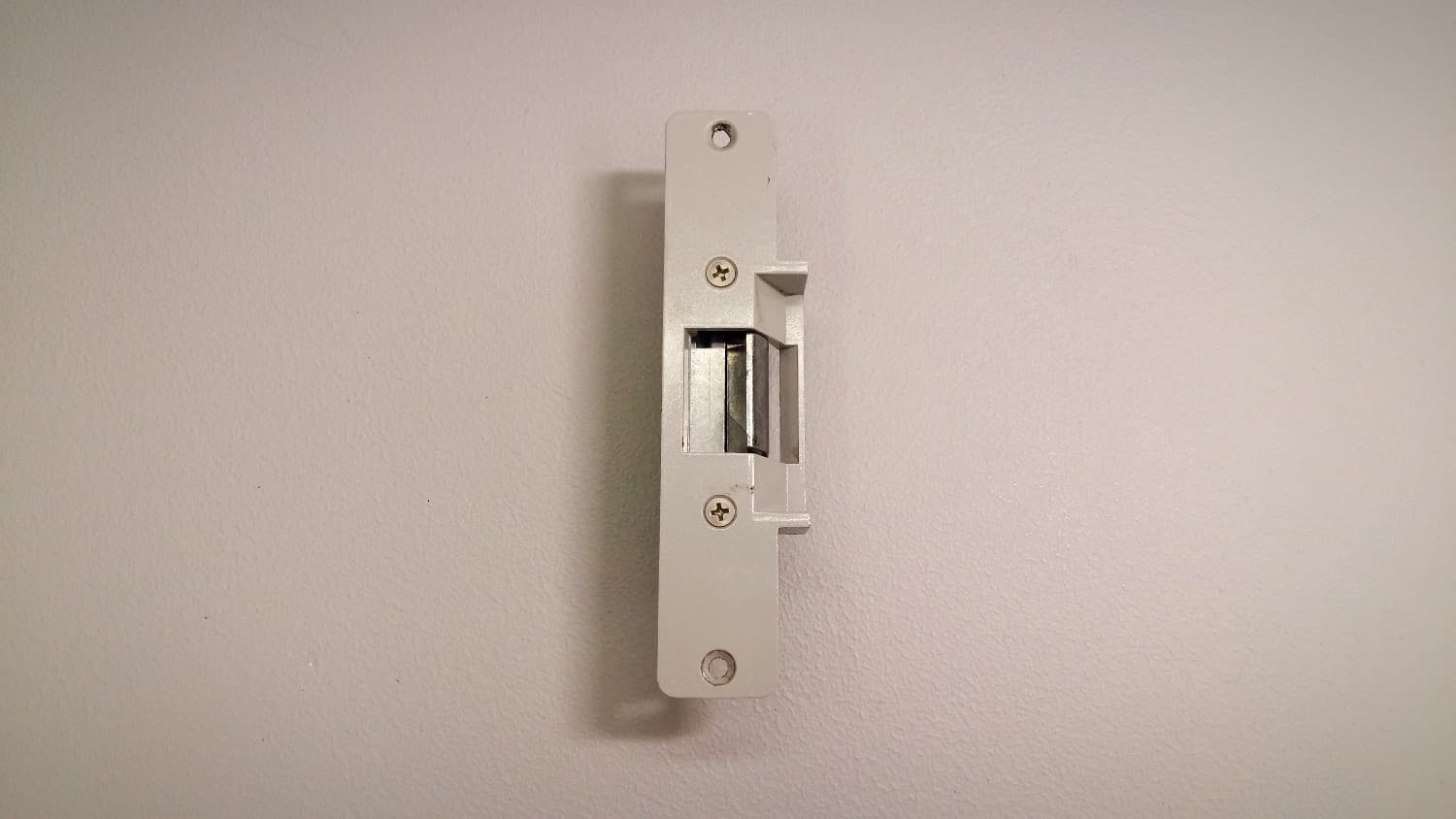 Gache électrique PESO 16V pour porte commerciale - DEC4-122P (16V) | Vosthermos