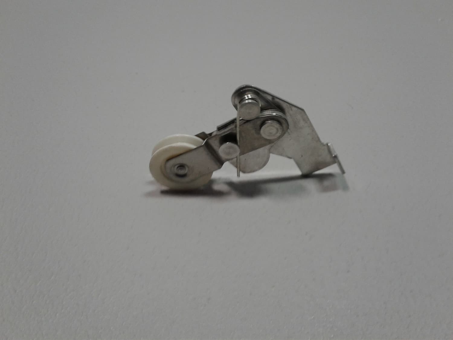 Roulette en nylon avec roulement à bille Diamètre: 1''Épaisseur de la roulette: 1/4'' - Miniature 2