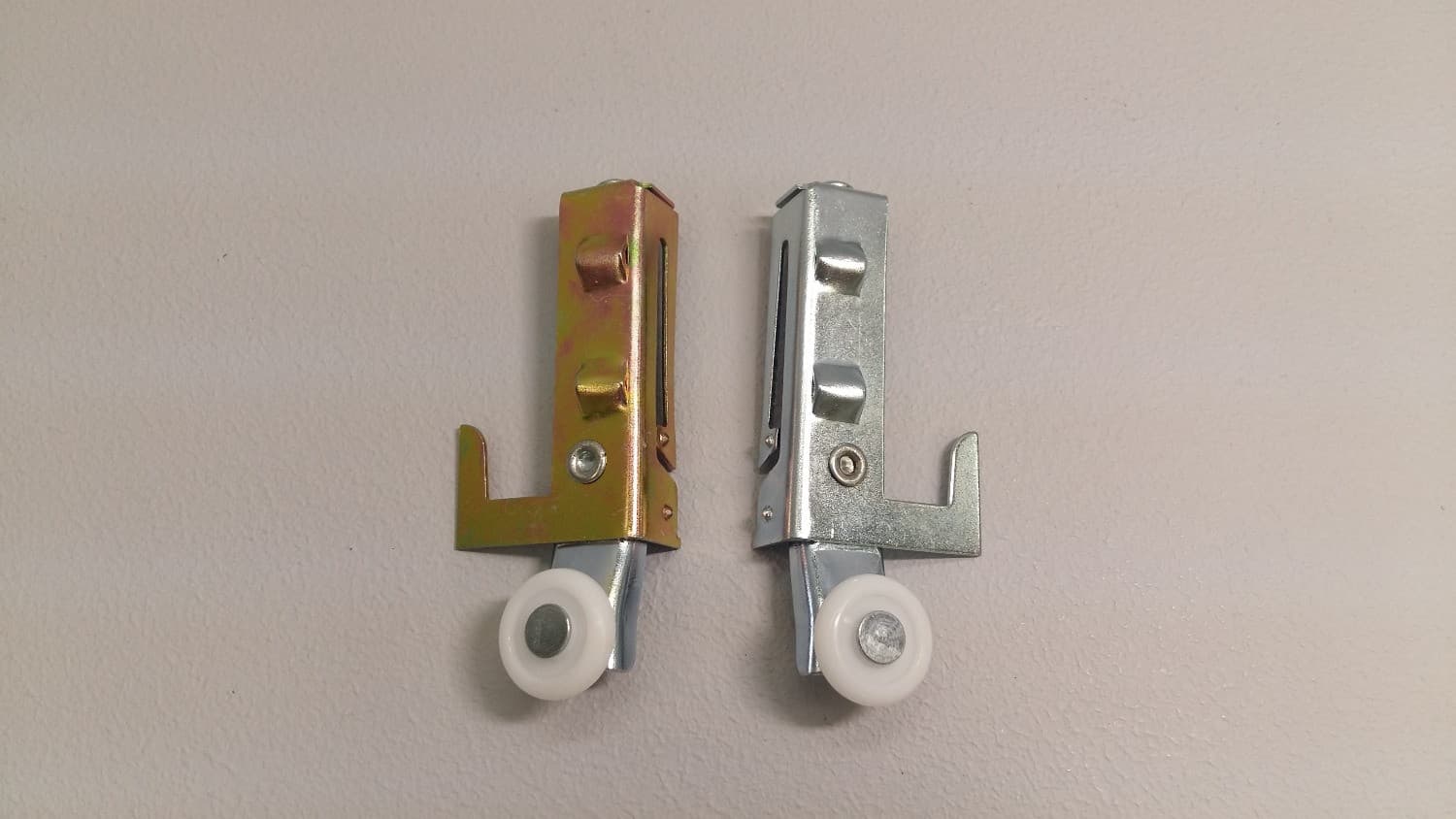 Roulettes du haut pour garde-robe(en paire) - Image 1