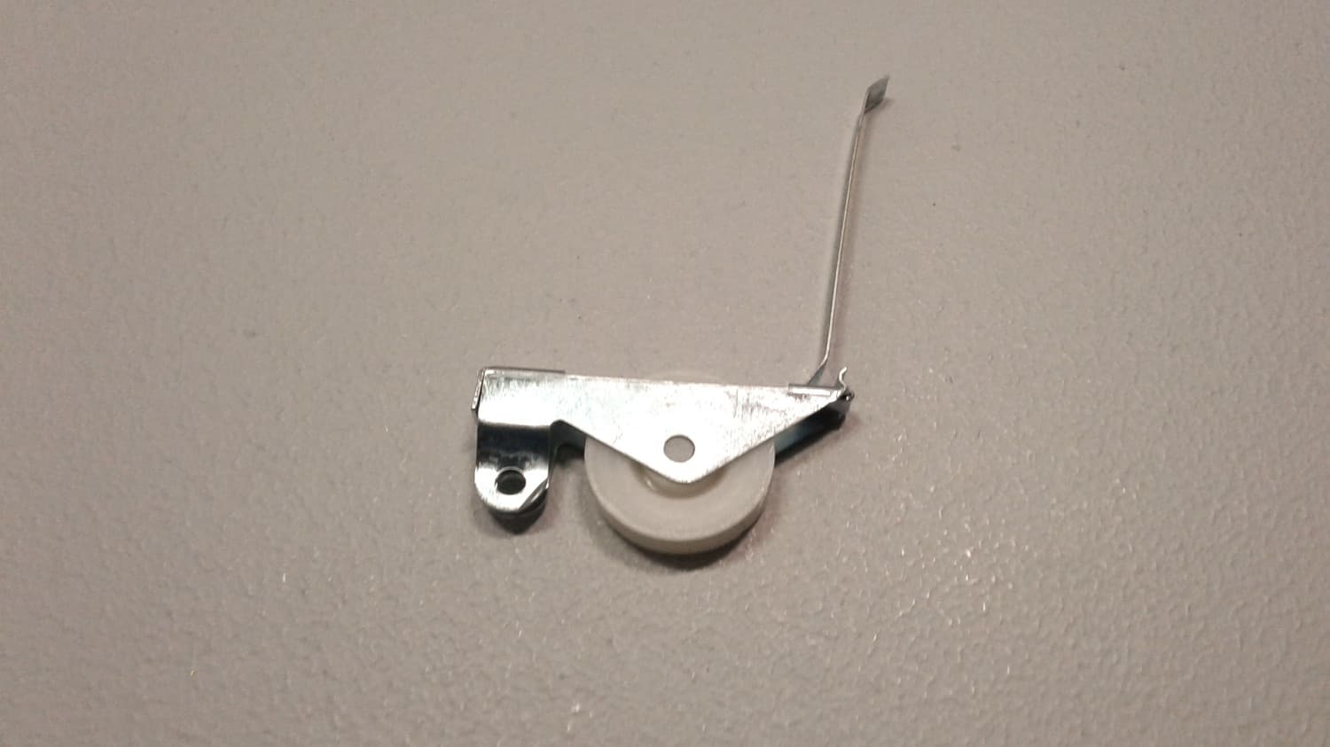 Roulette de porte moustiquaire en nylon  Diamètre: 1''Épaisseur: 3/8'' - Image 1