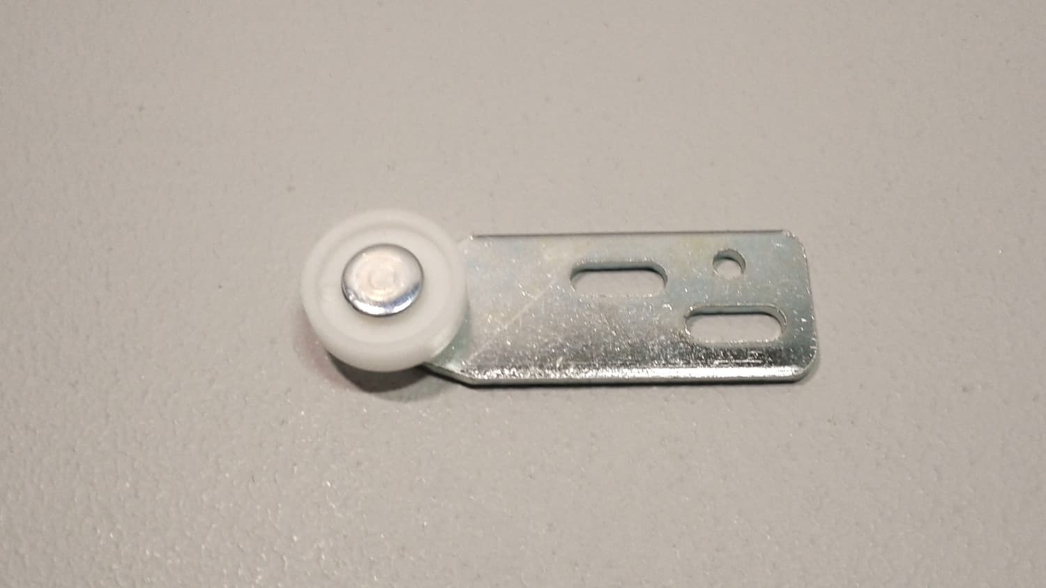 Roulettes du haut pour garde-robe  - Image 1