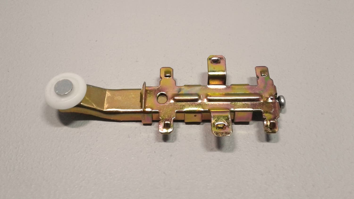 Roulette du haut pour garde-robe - Image 1