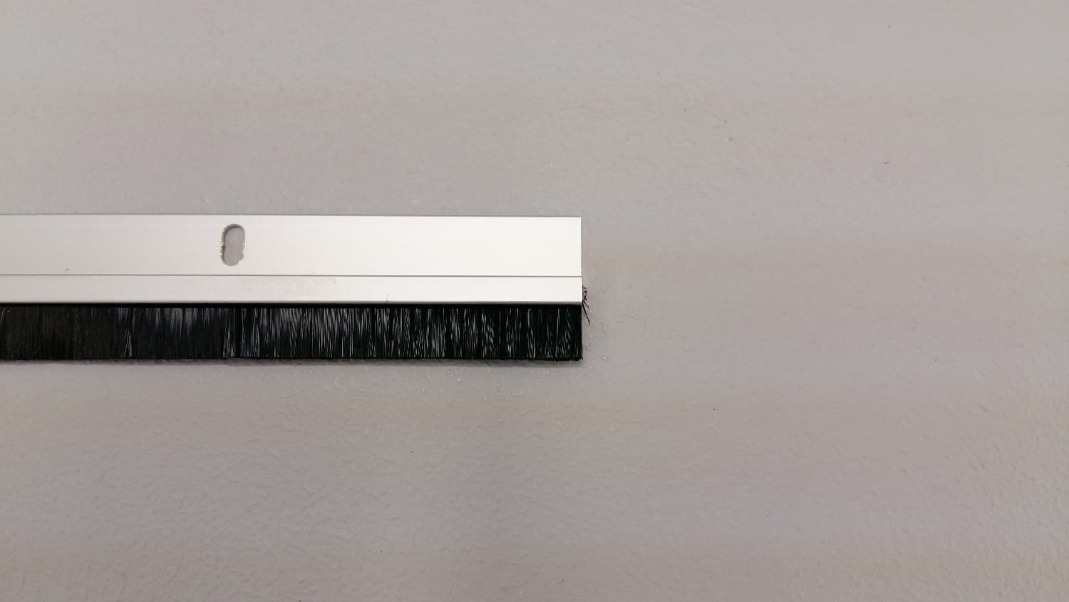 Balai de porte en aluminium 36" - Miniature 2