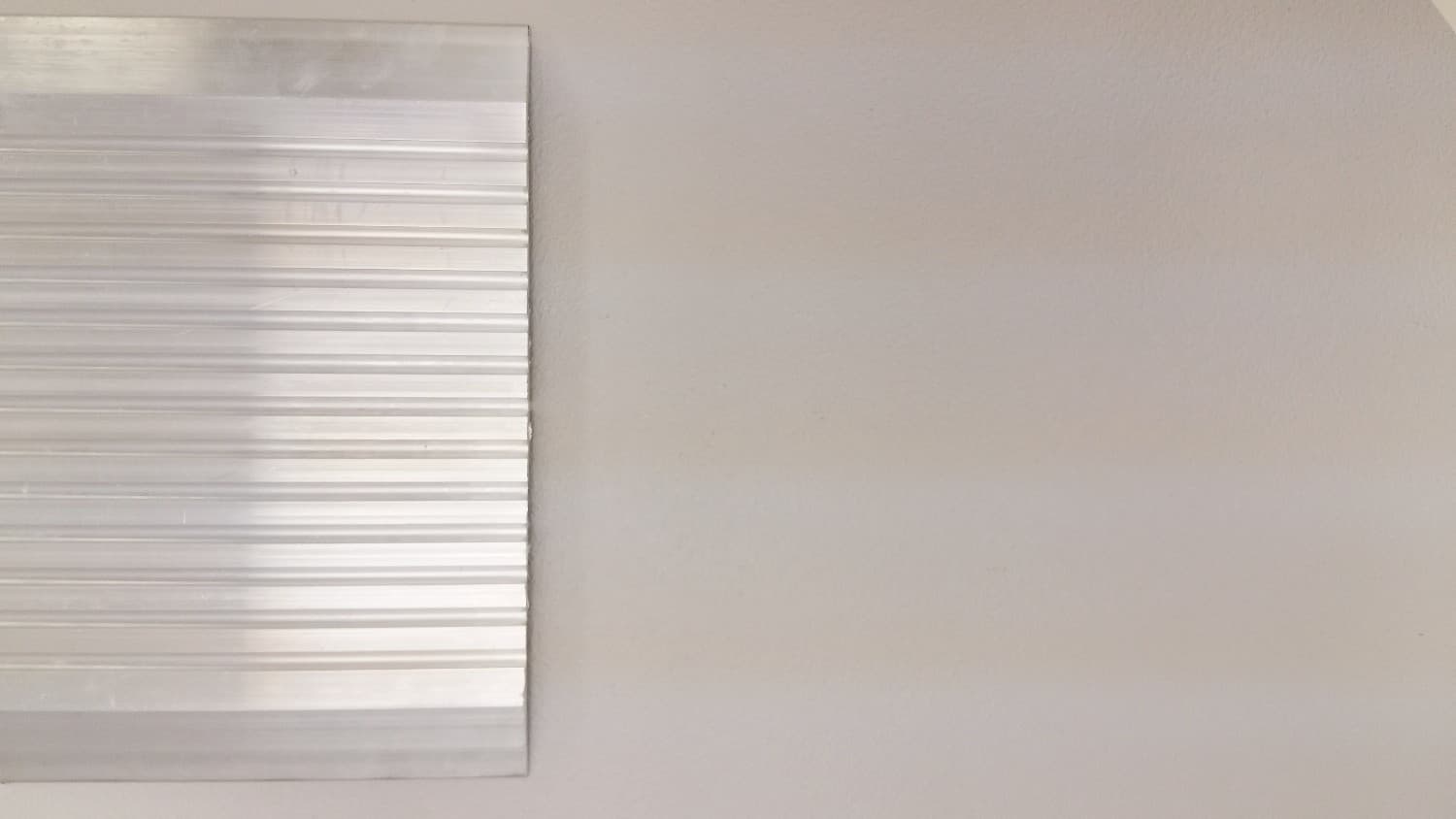 Seuil de porte en aluminium 8" X 36" - Miniature 2