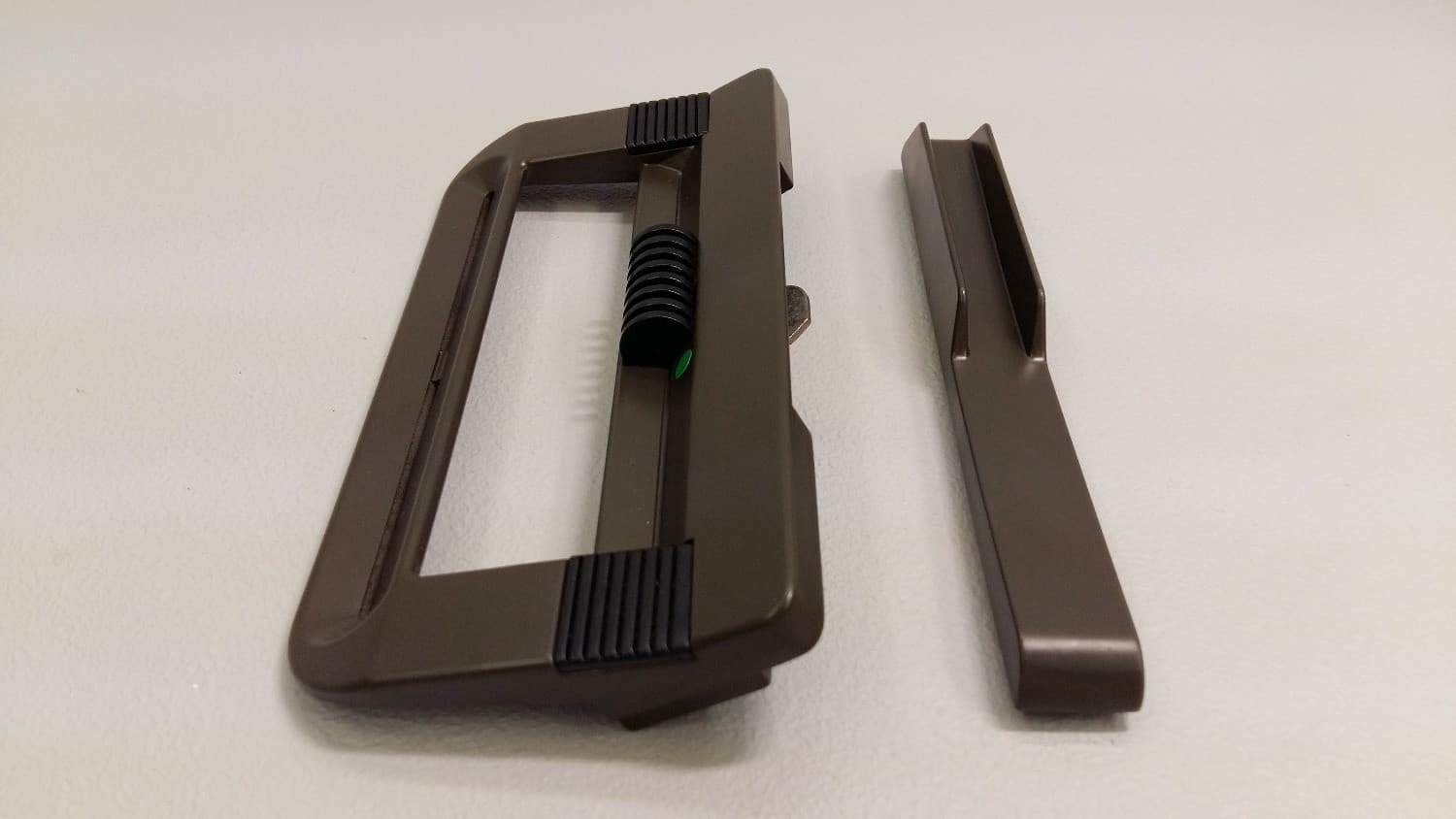 Poignée brune pour porte patio - Miniature 2