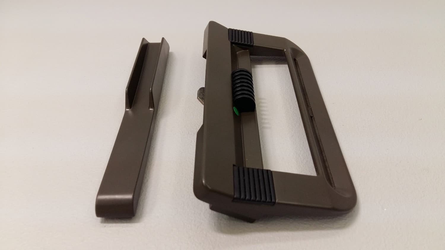 Poignée brune pour porte patio - Miniature 2