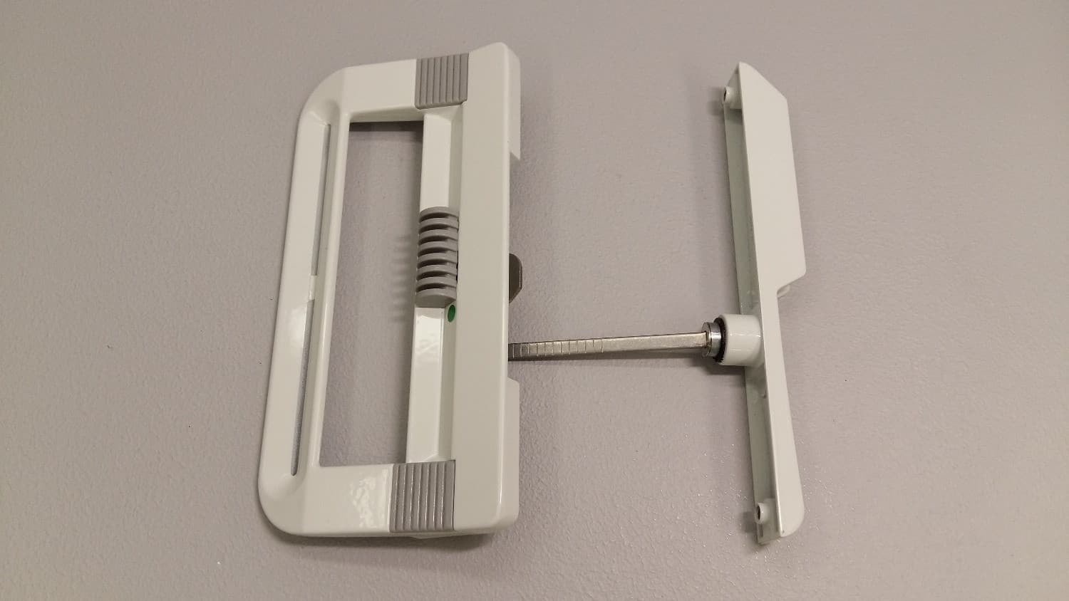 Poignée blanche avec clé pour porte patio - DEF2-118D | Vosthermos