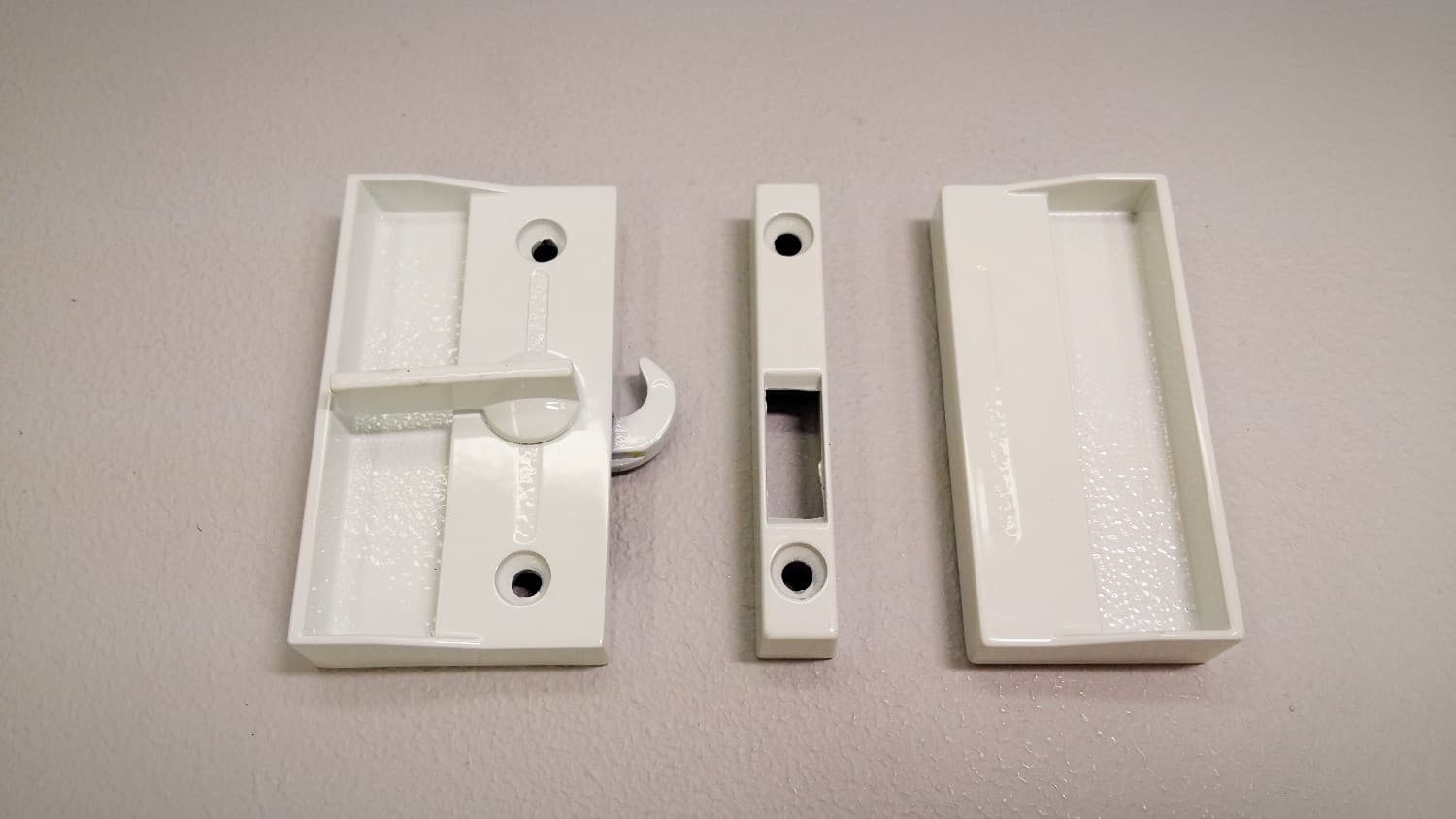 Poignée blanche pour porte moustiquaire - DEF2-130BL | Vosthermos