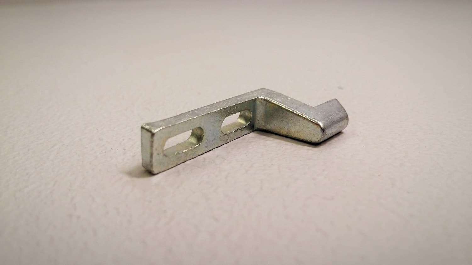 Gache pour porte moustiquaire - Image 1