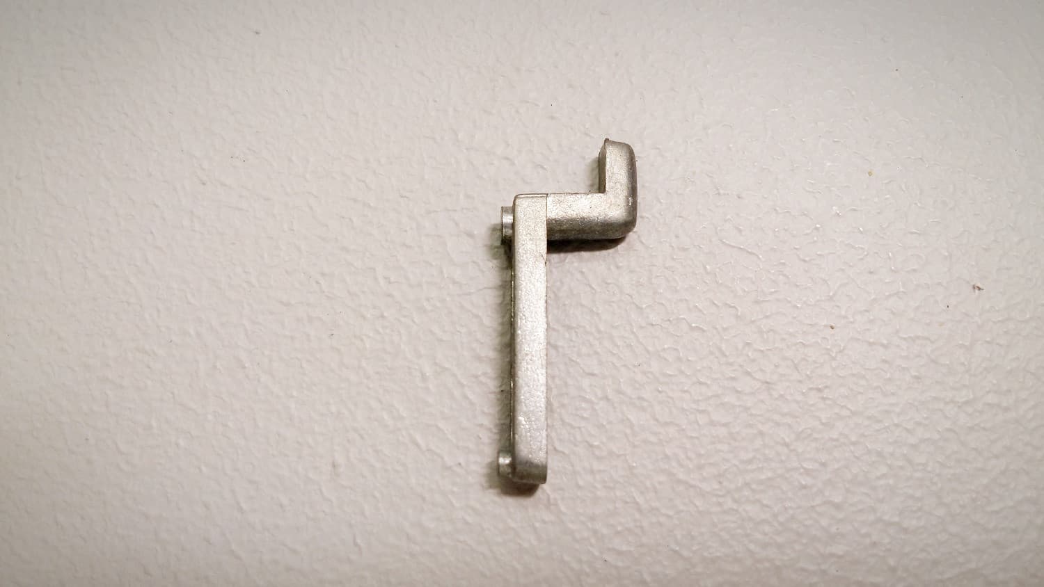 Gache en plastique pour porte moustiquaire - Miniature 2