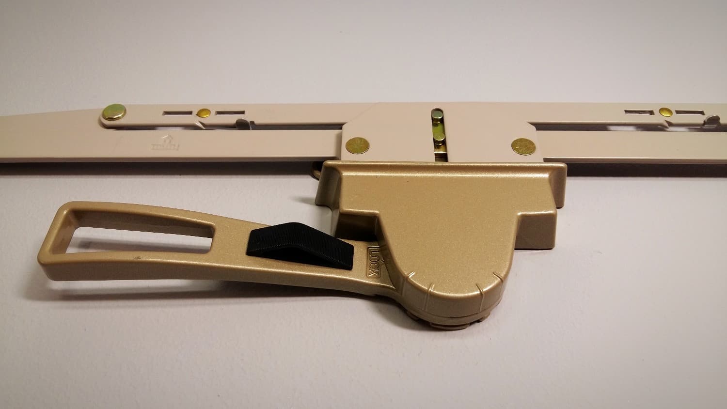 Opérateur "Truth" pour fenêtre à auvent (champagne) - Miniature 2