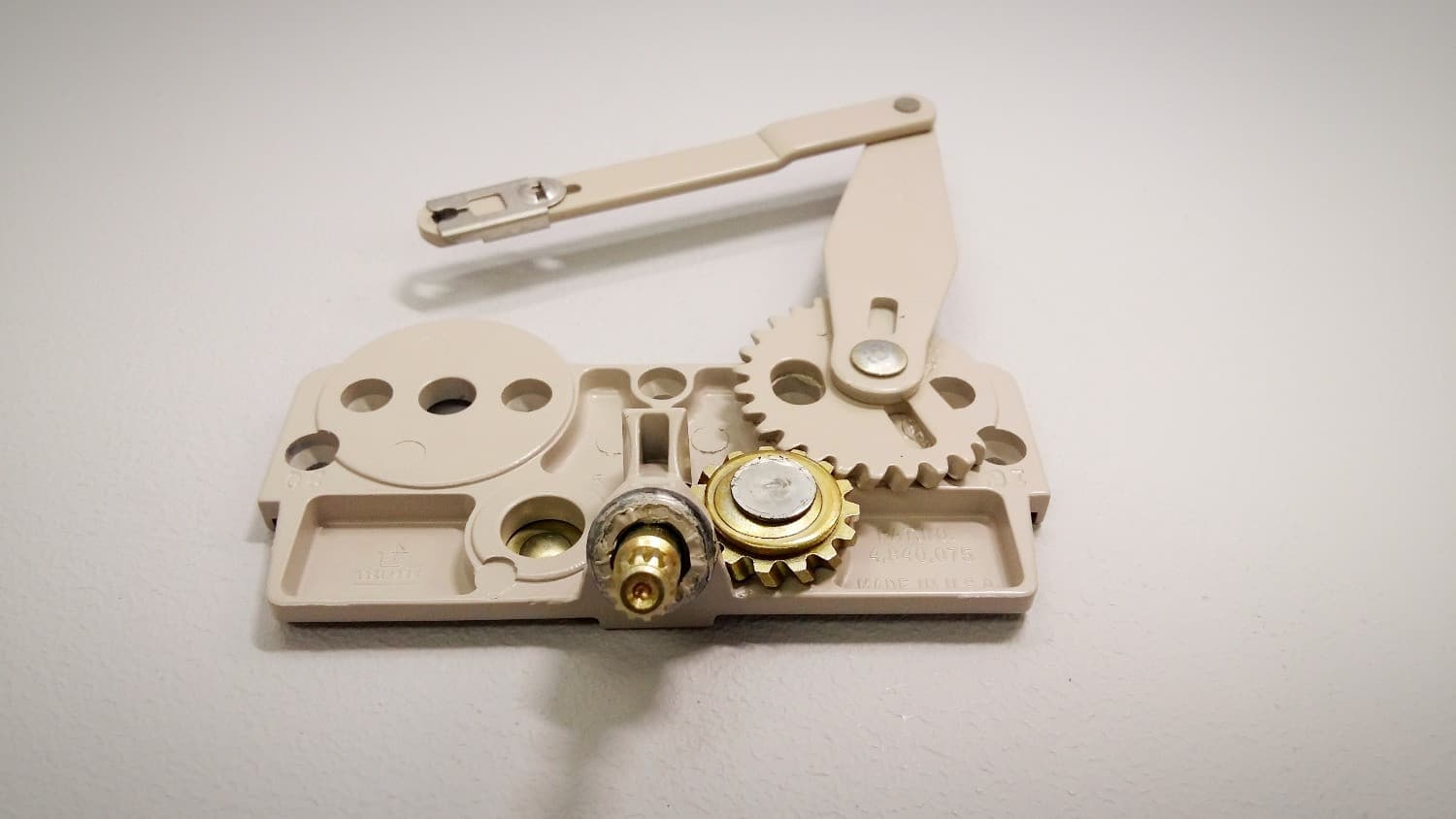 Opérateur "Truth" pour fenêtre à battant - Miniature 2