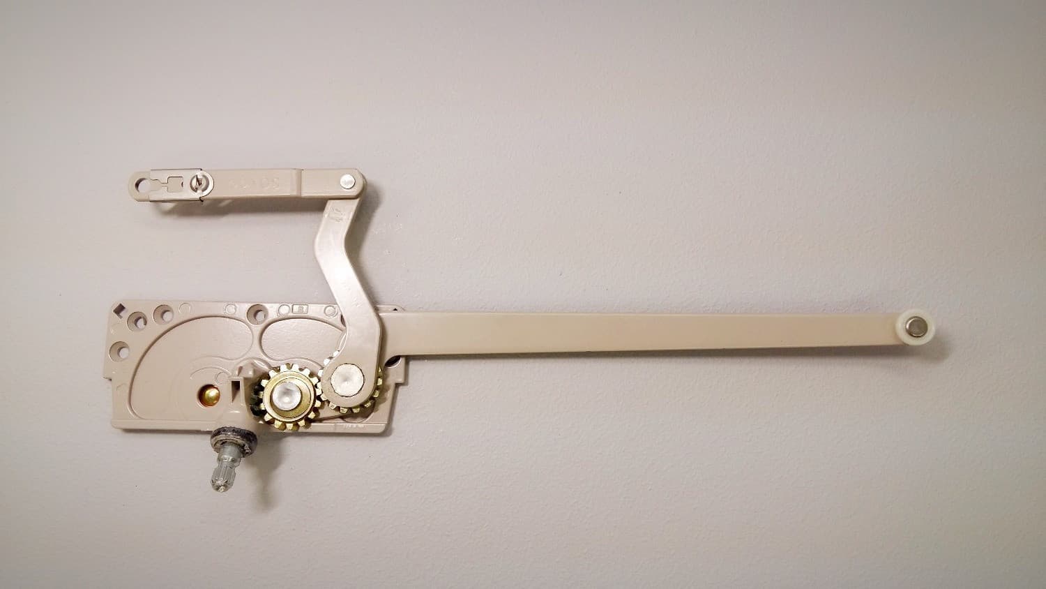 Opérateur "Truth" pour fenêtre à battant - Image 1