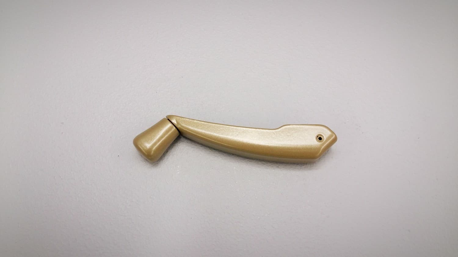Poignée pliante pour opérateur de fenêtre à battant champagne - Image 1