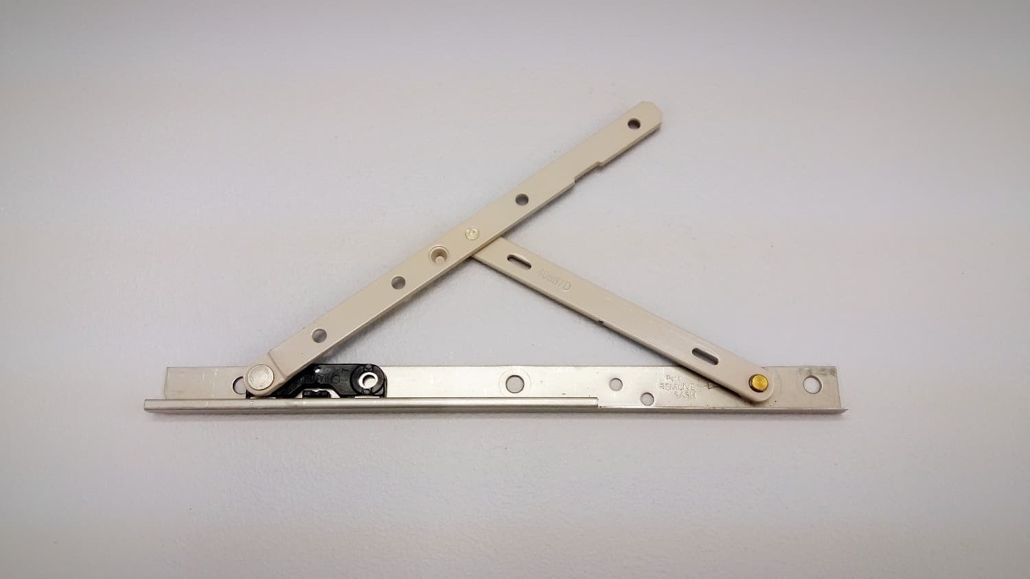 Charnière de fenêtre à battant - DEF5-194 (5 1/4") | Vosthermos