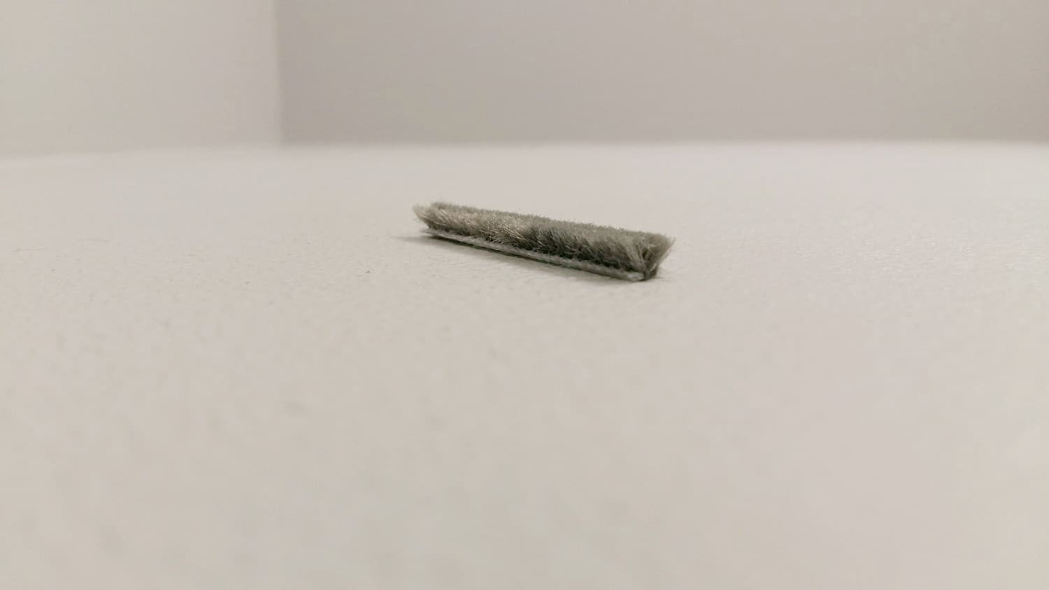 Coupe-froid en brosse fait de polypropylène(vendu au pied) - DEF6-111 | Vosthermos