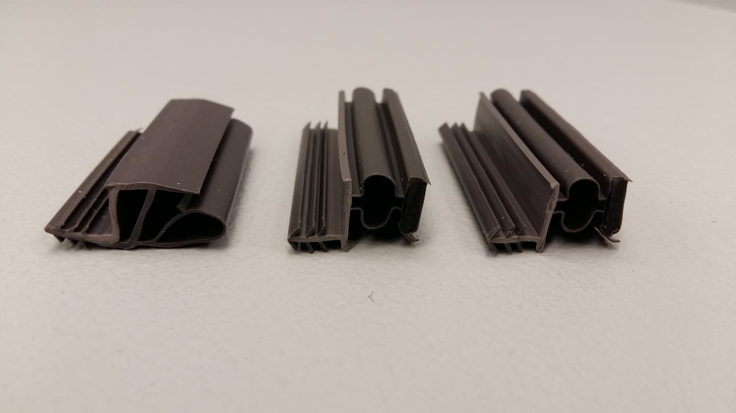 Ensemble de coupe-froid magnétique brun pour porte résidentielle(84"+84"+36") - DEF6-189BR kit | Vosthermos