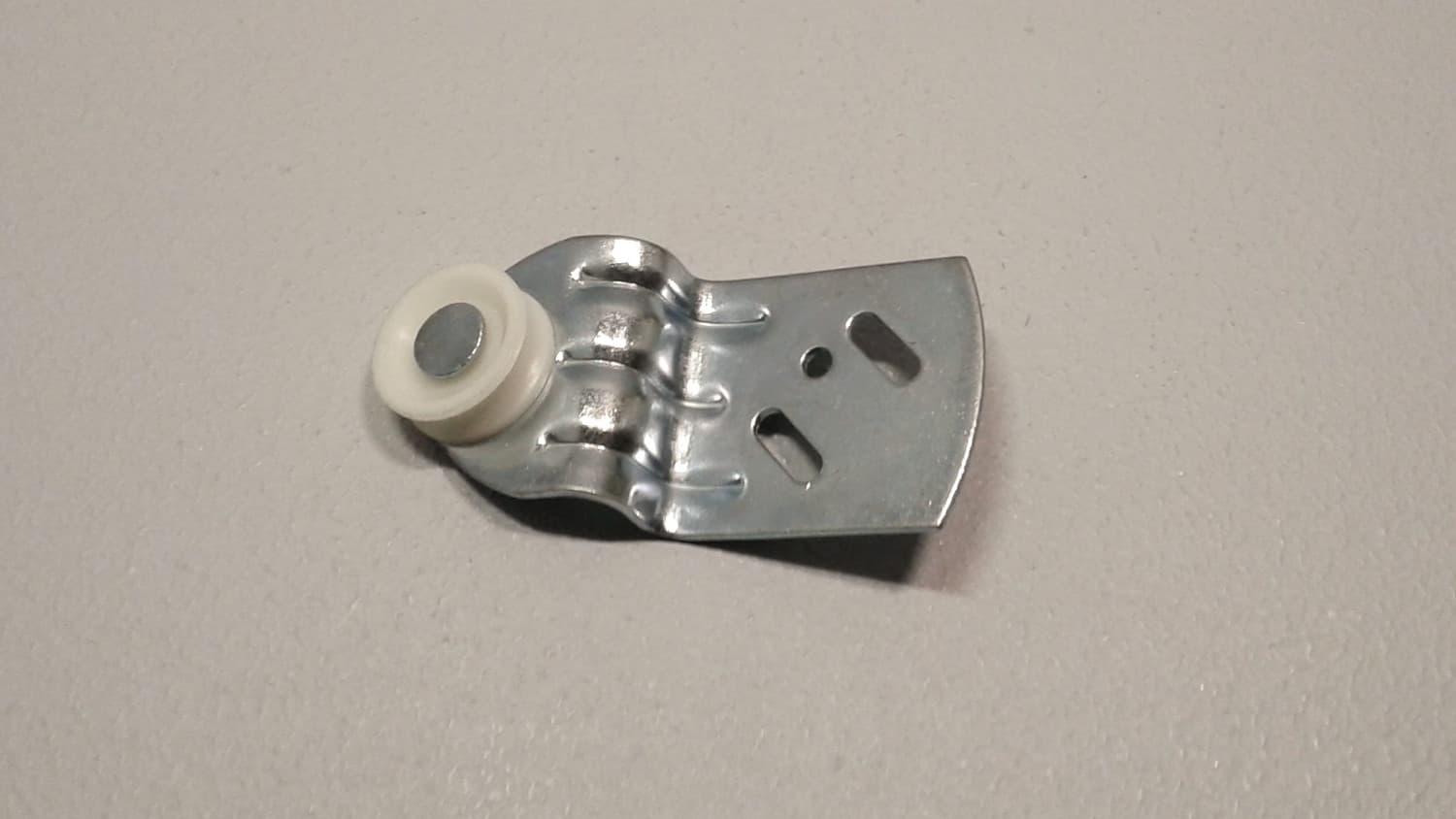 Roulettes du haut pour garde-robe Diamètre: 7/8''Offset: 9/16'' - DEF1-319 | Vosthermos