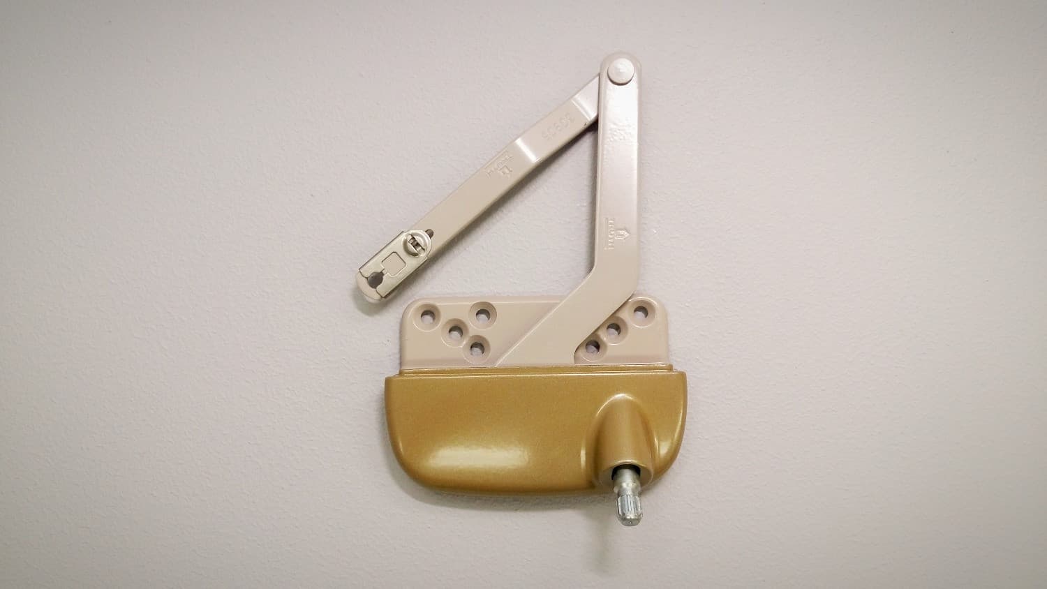 Opérateur "Truth" pour fenêtre à battant (champagne) - DEF5-134CH | Vosthermos