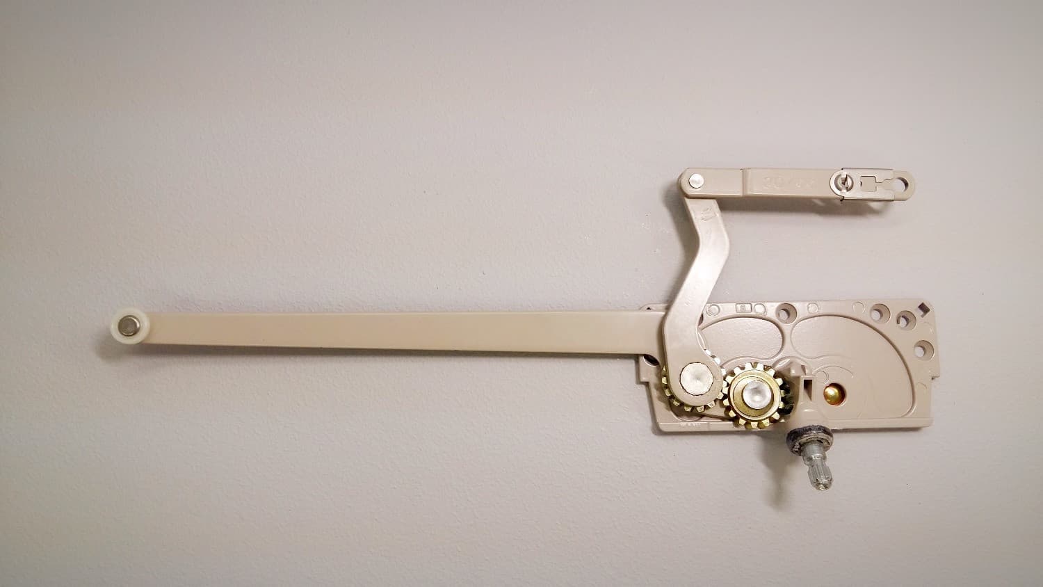 Opérateur "Truth" pour fenêtre à battant - Image 1