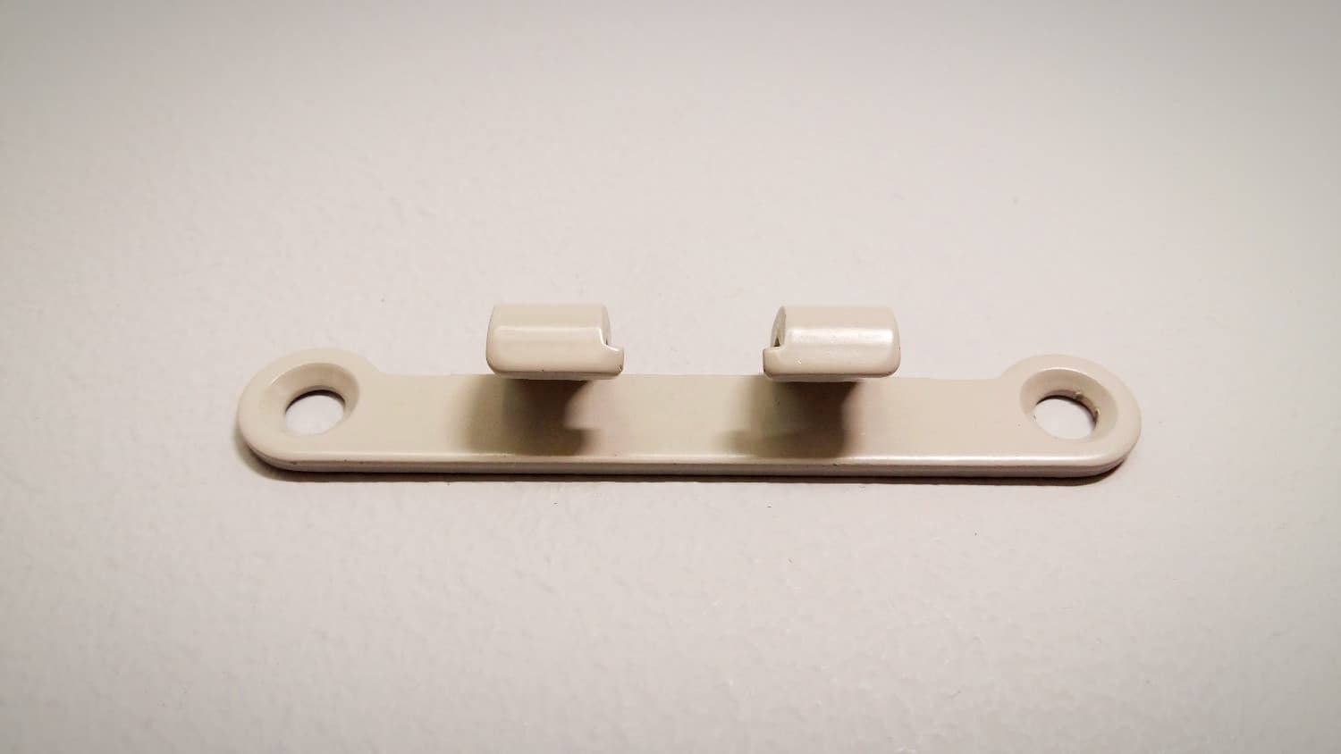 Gache crochet double pour fenêtre à auvent - DEF5-200 | Vosthermos