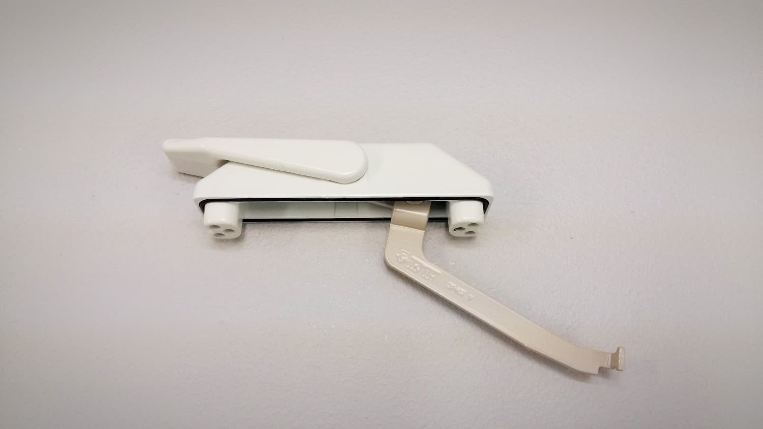 Barrure blanche pour fenêtre à battant - DEF5-230 | Vosthermos