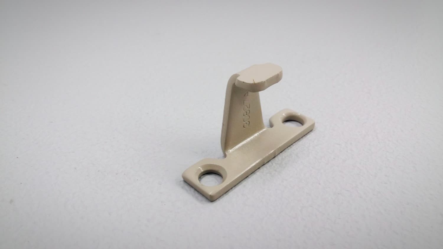 Gache crochet pour fenêtre à battant - DEF5-543 | Vosthermos